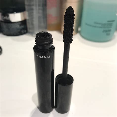 mascara volume revolution chanel|chanel le volume mascara review.